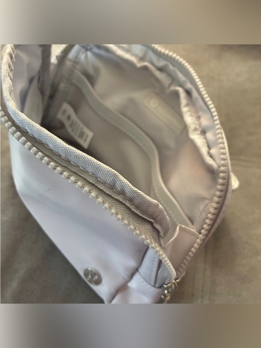 Lululemon Silver Drop 1L - Picture 2 of 4